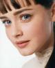 Alexis Bledel angelical look