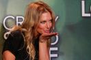 Annalise Braakensiek sending kisses