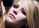 Avril Lavigne angelic look