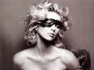 Charlize Theron a misterious girl