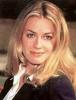 Elizabeth Shue Looking hot