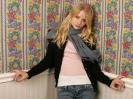 Emilie de Ravin incredible image