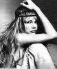 Michelle Williams Side Pose
