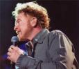 Mick Hucknall Side Pose