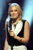 Natasha Bedingfield with the Mic