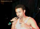 Shaggy Singing