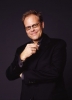 alton brown picture