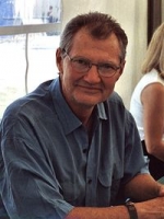 andrew j  robinson