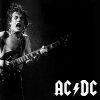 angus young photo2