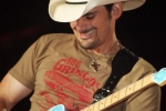 brad paisley picture