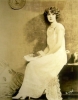 claire windsor picture4
