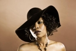 divine brown pic1
