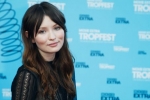 emily browning photo2