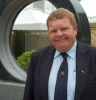 geoffrey hughes pic1