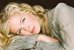 Keri Lynn Pratt Biography, Pict...