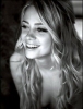 martina stella img