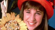 mayim bialik image1 mayim bialik image1