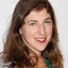 Mayim Bialik Biography, Picture...