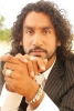 naveen andrews picture