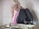olivia longott image
