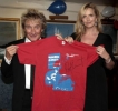 penny lancaster picture2