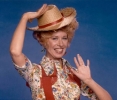 Polly Holliday Bio