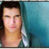 robbie amell image