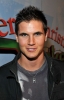 robbie amell photo1