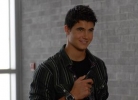 robbie amell picture3