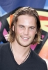 taylor kitsch picture4