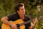 tim rozon pic
