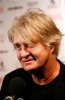 tom cochrane image