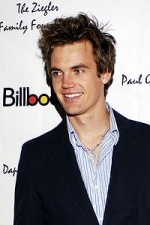 tyler hilton