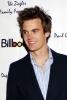 tyler hilton picture1